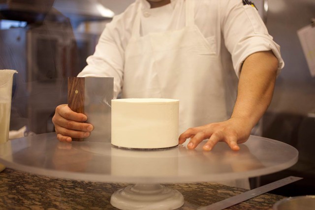 wedding cakes, celebration cakes, and designer cakes in new york